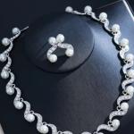 CHAINE + BOUCLES D'OREILLES